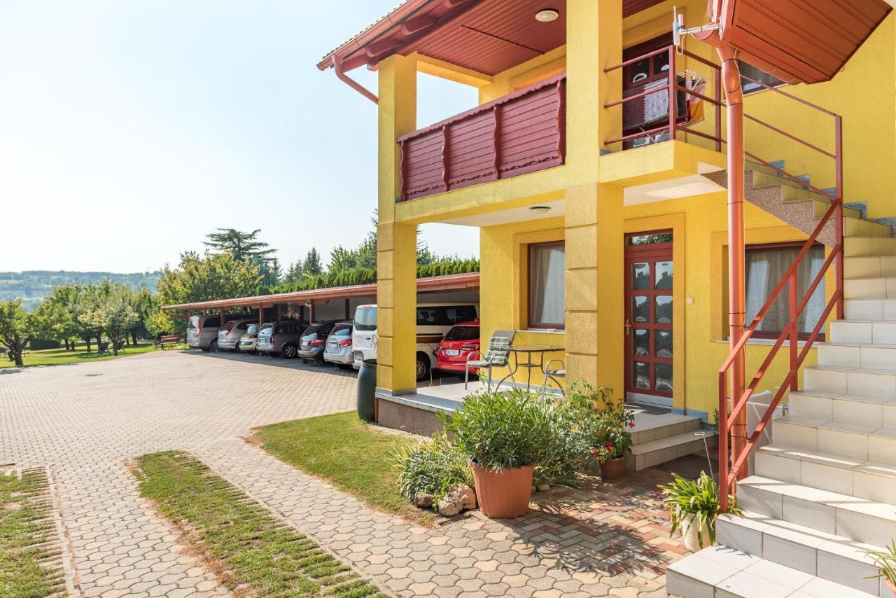 Nemes Apartmanhaz Héviz Zewnętrze zdjęcie